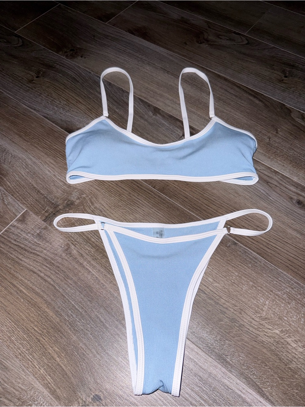SHEIN Light Blue Contrast-Trim Bikini Set